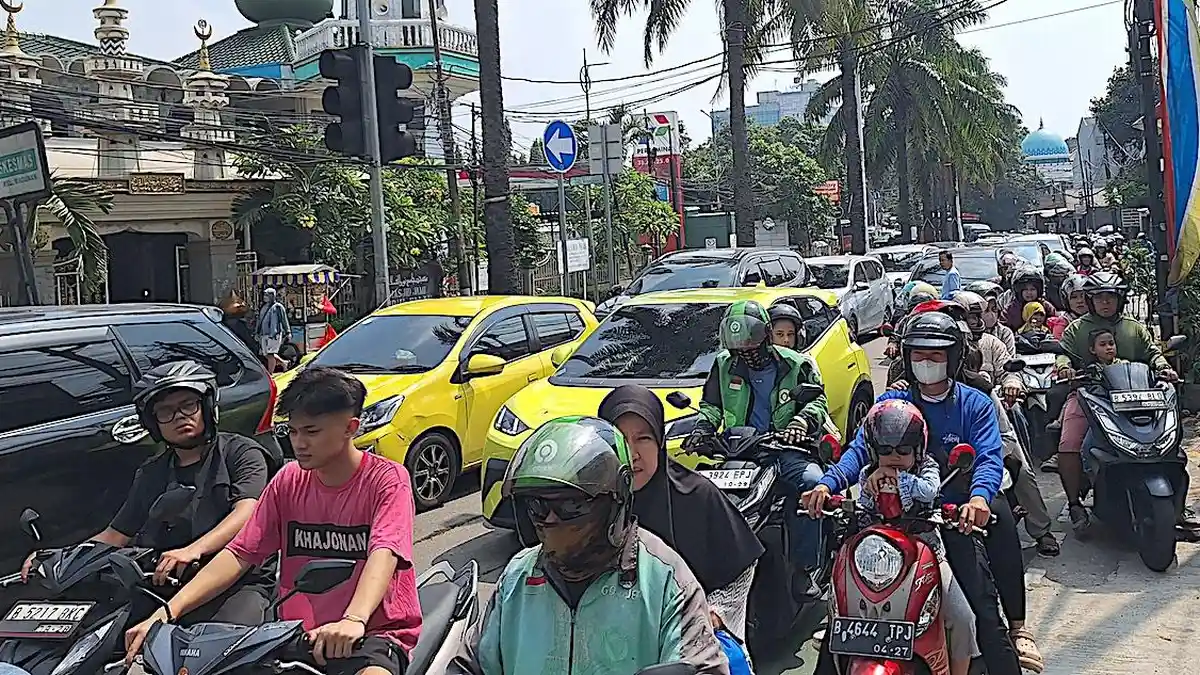 Wisata Gratis HUT Jakarta Diserbu Warga, Antrean Panjang hingga Kepadatan Ekstrem Warnai Destinasi Favorit