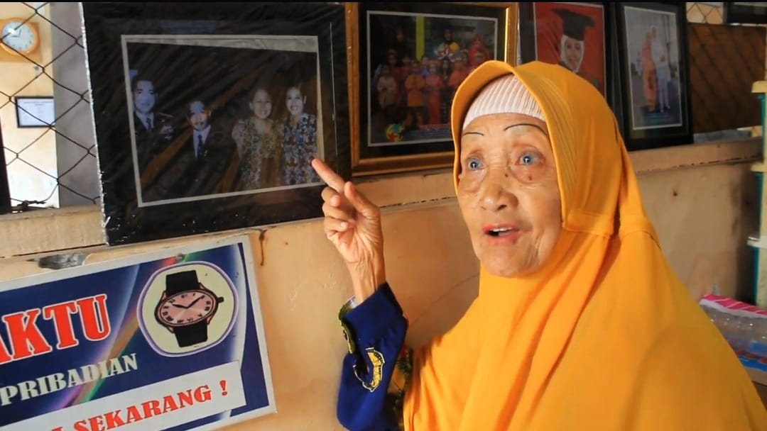 Chamimah, Guru Berusia 87 Tahun yang Tetap Mengajar Usai 63 Tahun Mengabdi di Dunia Pendidikan