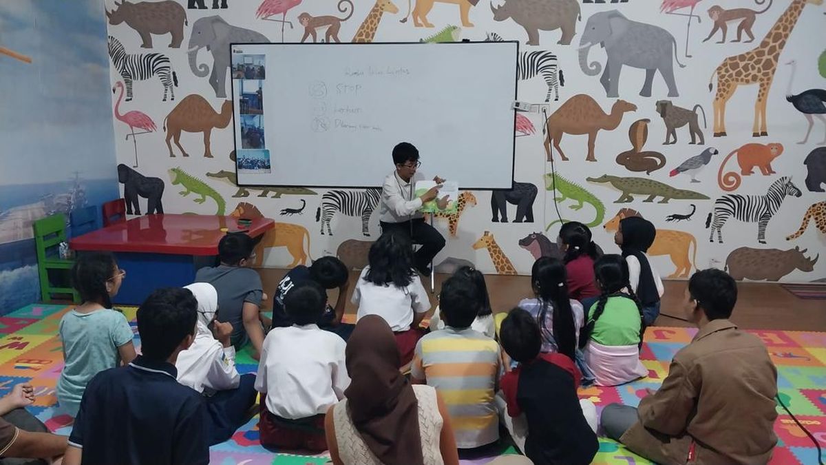 Bahasa Isyarat Jadi Kunci Pendidikan Inklusif, Program Bilingual untuk Anak Tuli Resmi Diluncurkan
