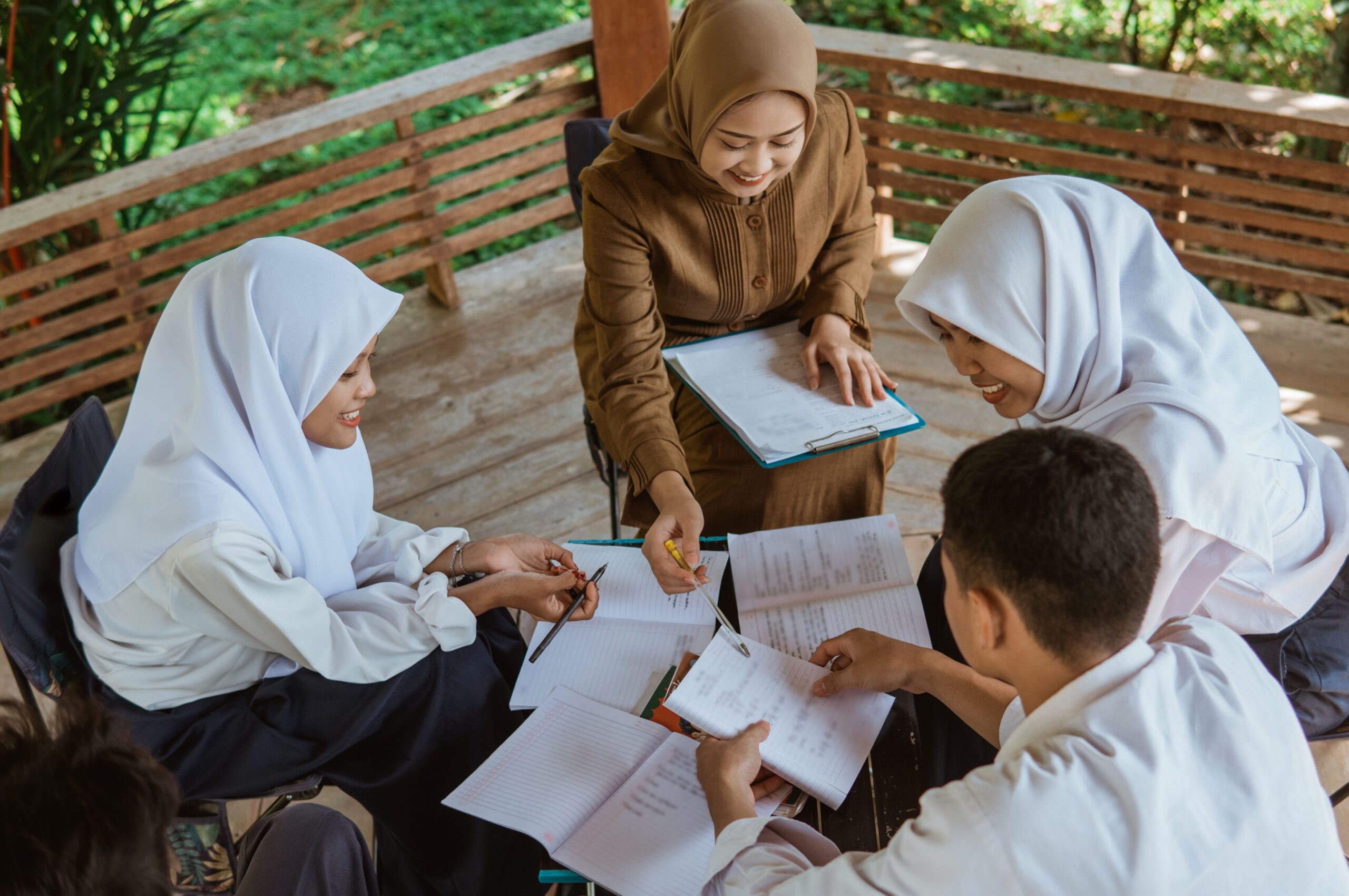 PTN Gratis Jadi Sorotan, Stella Christie Ungkap Tantangan Kualitas dan Biaya Kuliah