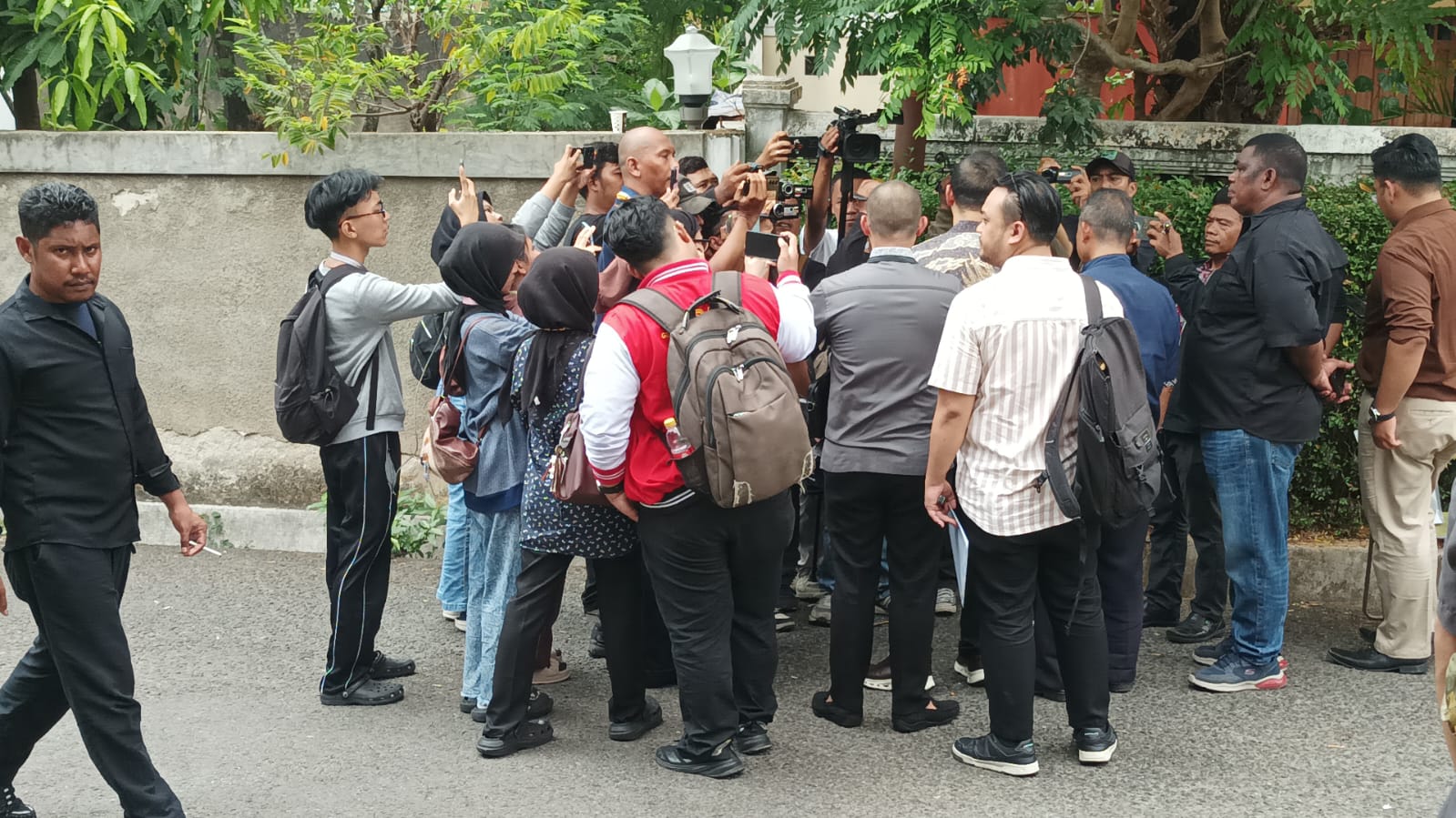 Keluarga Linkan Pertanyakan Prosedur Eksekusi Rumah di Jakarta Selatan