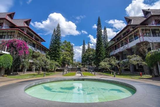 Lulusan S2 Manajemen FEB UI Bakal Bergelar MBA, Ini Manfaat yang Bisa Didapat