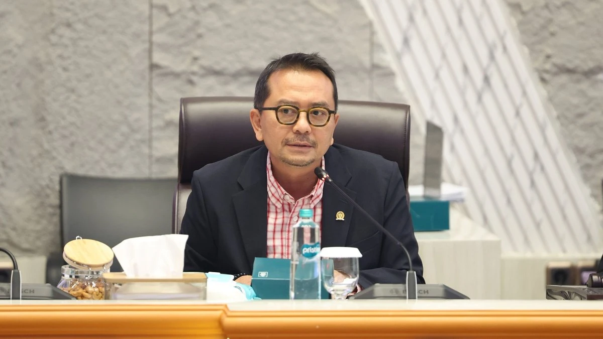 Perpres Ojol Libatkan 3 Kementerian, DPR Soroti Risiko Koordinasi dan Pengawasan