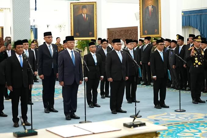 Reshuffle Kabinet Prabowo: Listyo Sigit ke KSP, Suyudi Pimpin Polri