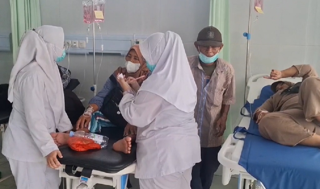 Kebocoran Gas di Pabrik Karawang, 43 Warga Dilarikan ke Rumah Sakit
